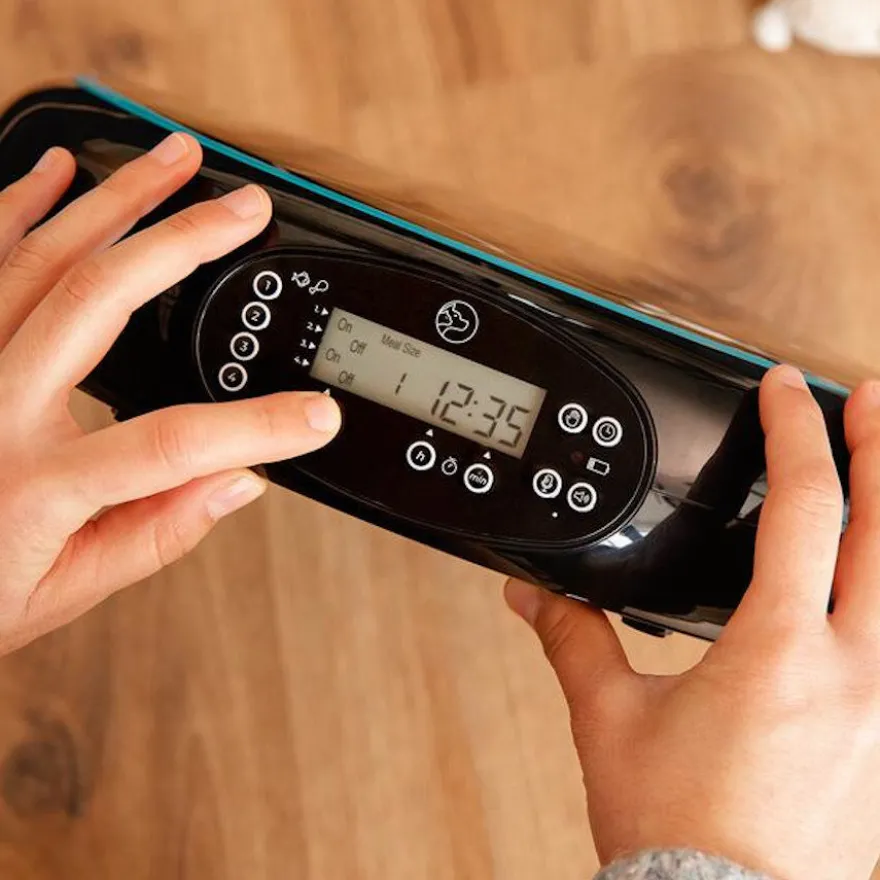 Cecotec Pumba 1600 Purrfect Meal Comedero Dispensador para perros y gatos