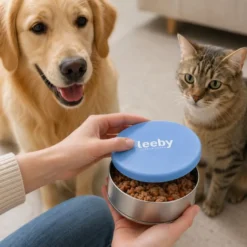 Leeby Tapa Comedero Azul para perros y gatos