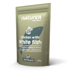 Naturea Esterilizado Pollo y Pescado Blanco sobre para gatos